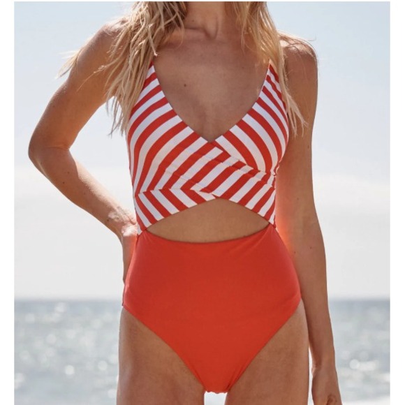 NWT Summersalt The Sea Breeze Cutout One-Piece Swimsuit Swim Red White Sz 2 - Picture 3 of 10